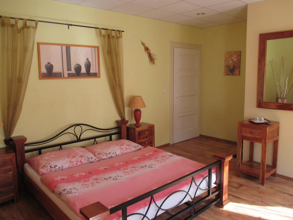 Penzion - U Stare Pekarny Hotel Bohumín Szoba fotó